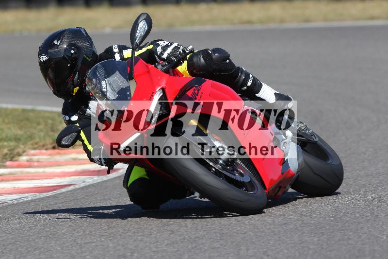 Archiv-2022/50 09.08.2022 MSS und TÖFF Track Day ADR/Gruppe rot/unklar